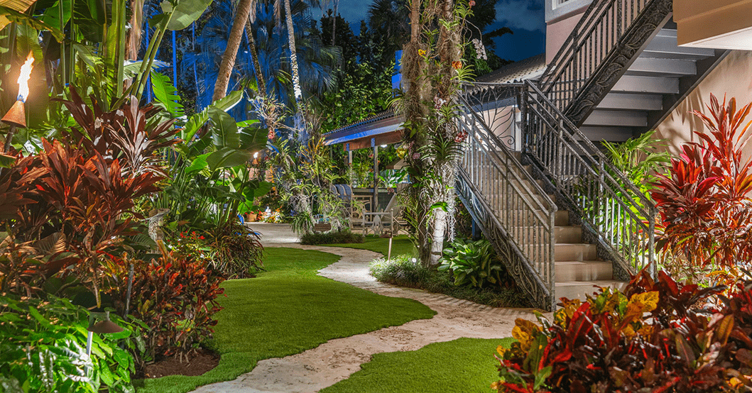 615 Idlewyld Drive stairs outside